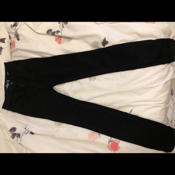 hollister jeans - Picture 2 of 3